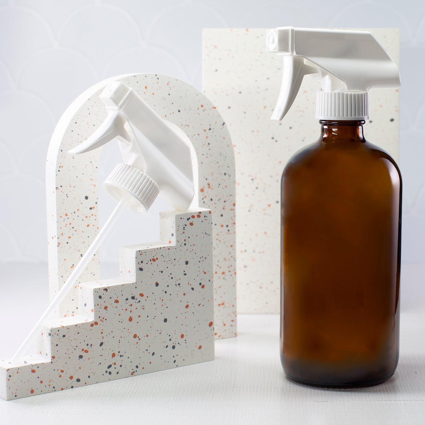 16 oz Amber Glass Bottle with 28-400 White Trigger Sprayer