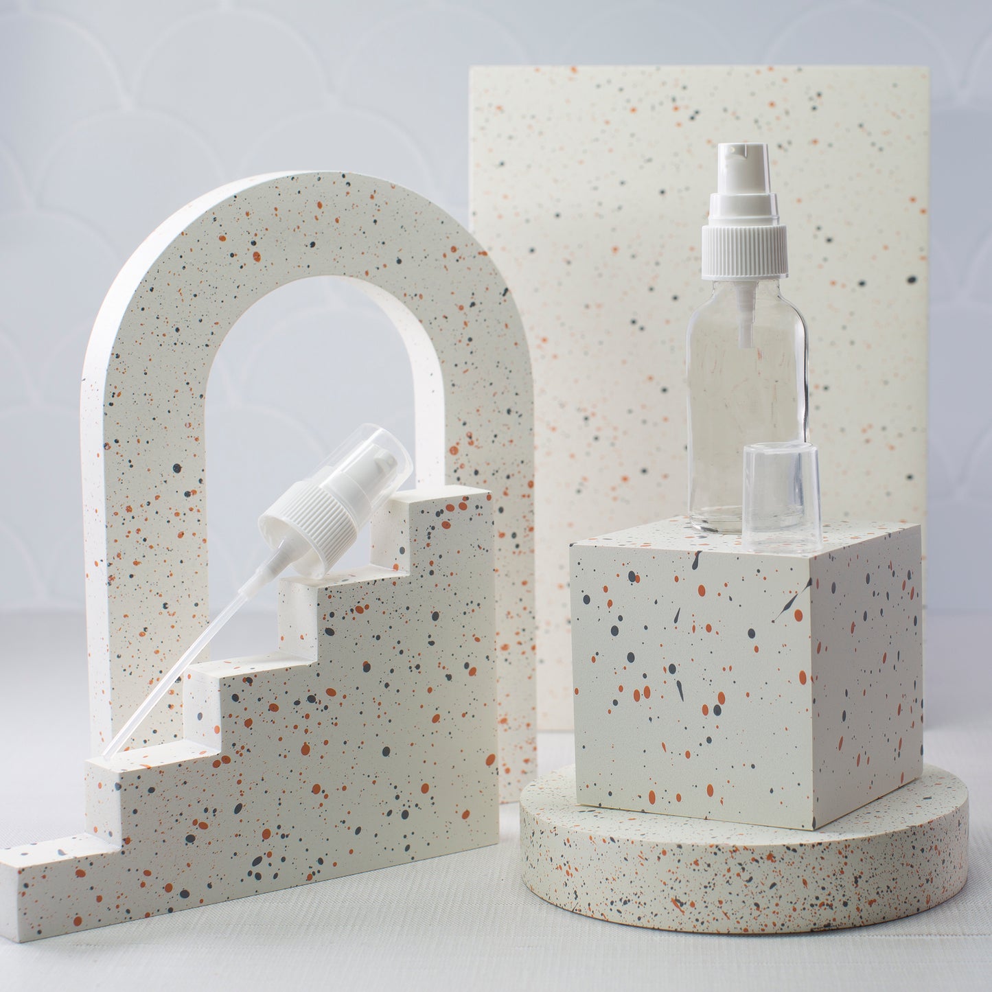 1 oz Clear Glass Bottle with 20-400 White Treatment Pump