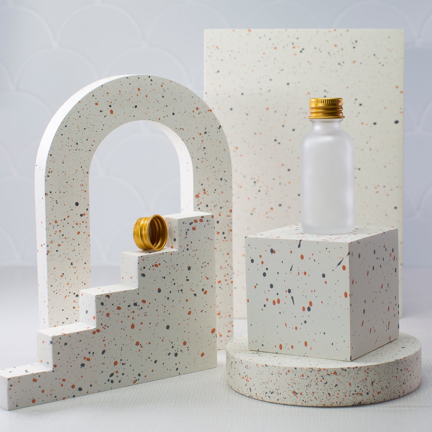 1 oz Frosted Glass Bottle with 20-410 Gold Metal Cap