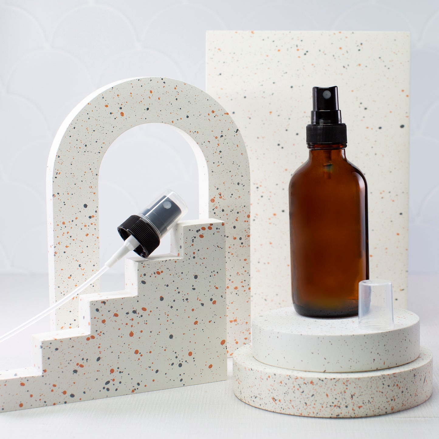4 oz Amber Glass Bottle with 22-400 Black Fine Mist Sprayer