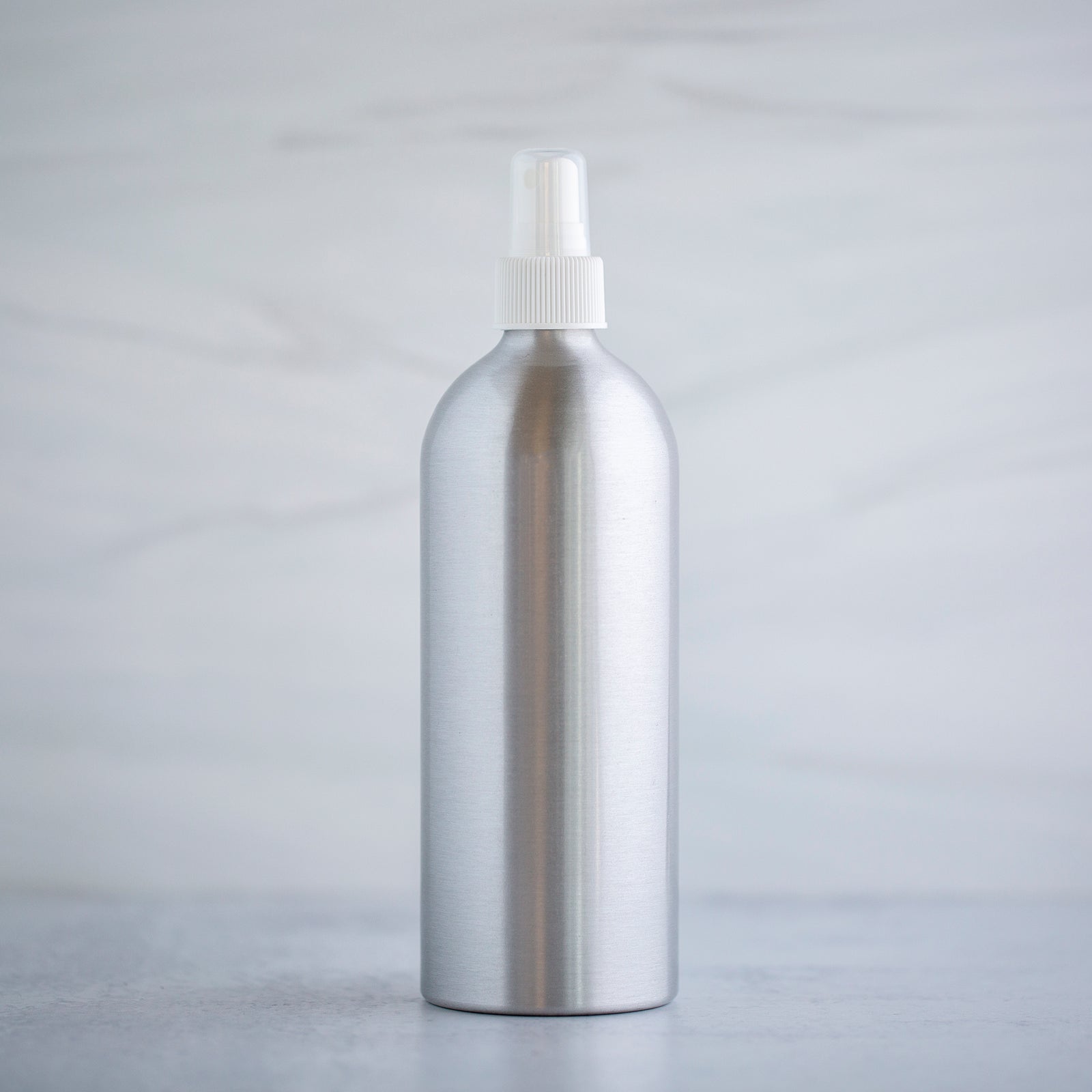 480 ml / 16 oz Aluminum Bottle with 24-410 White Mister