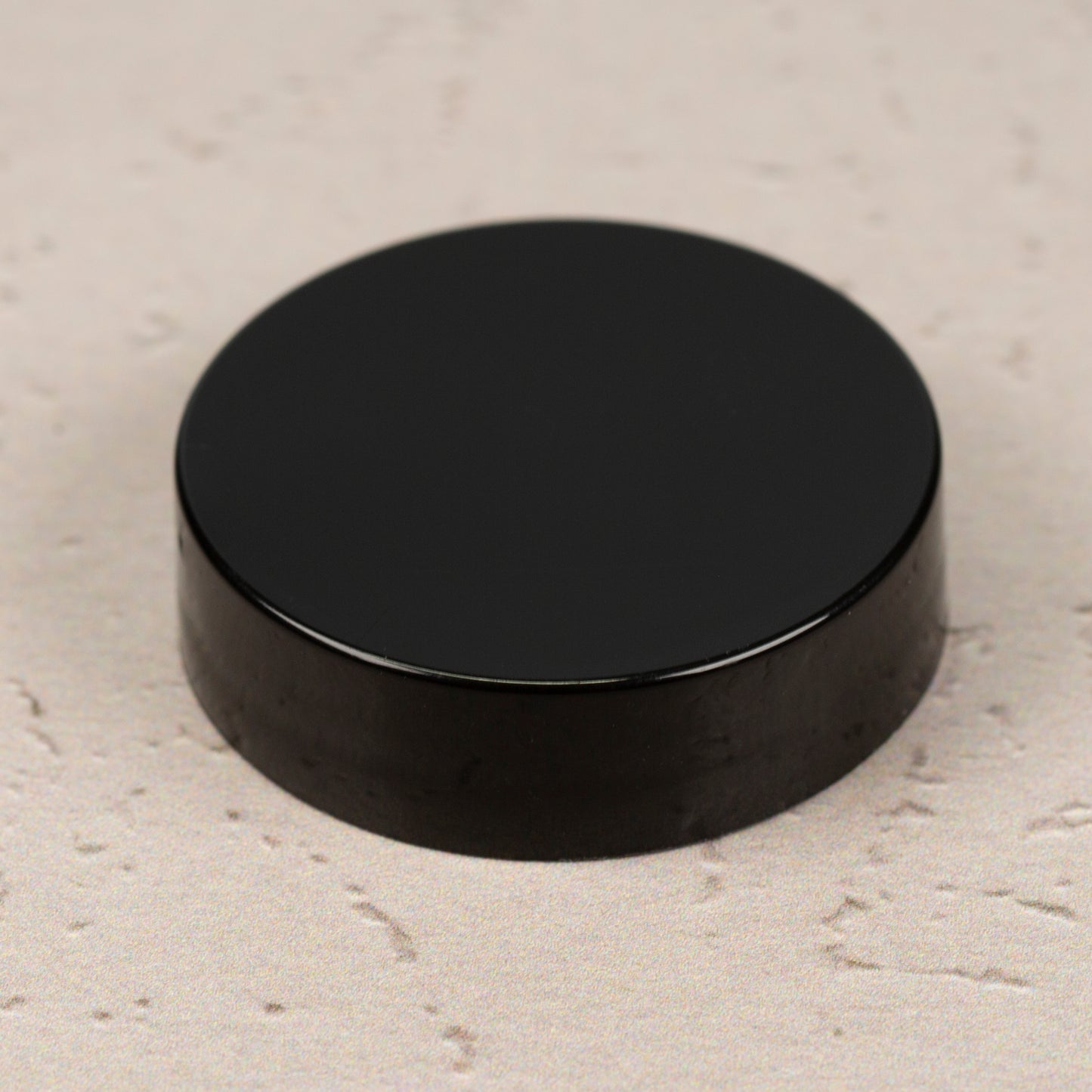 38-400 Black Flat Gloss Smooth Cap with F217 Liner