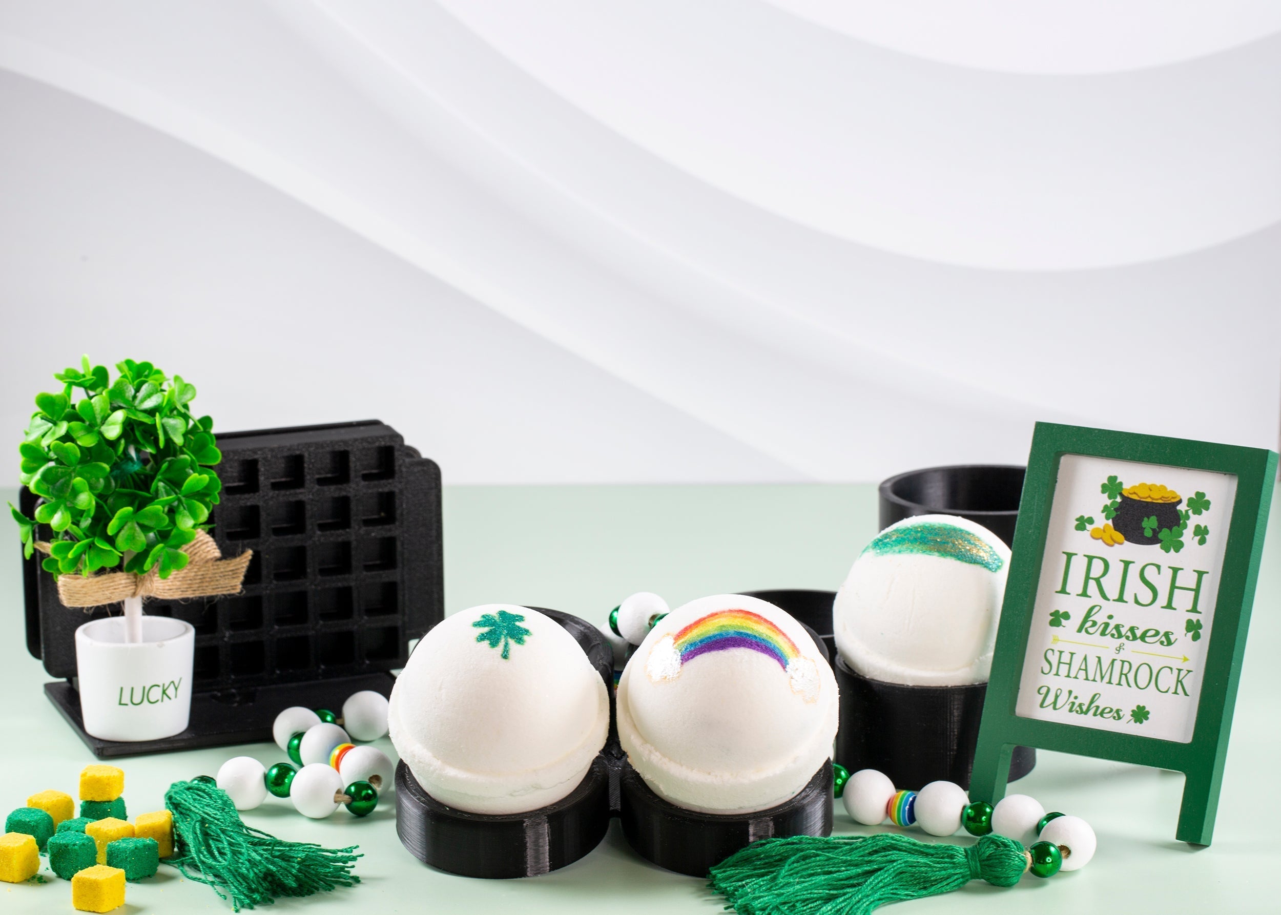 🍀DIY St. Patrick's Day Bath Bombs