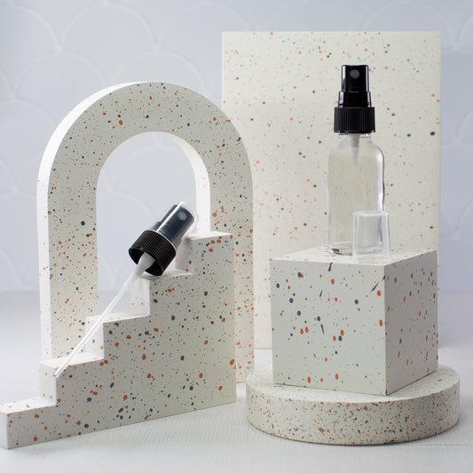 1 oz Clear Glass Bottle with 20-400 Black Fine Mist Sprayer