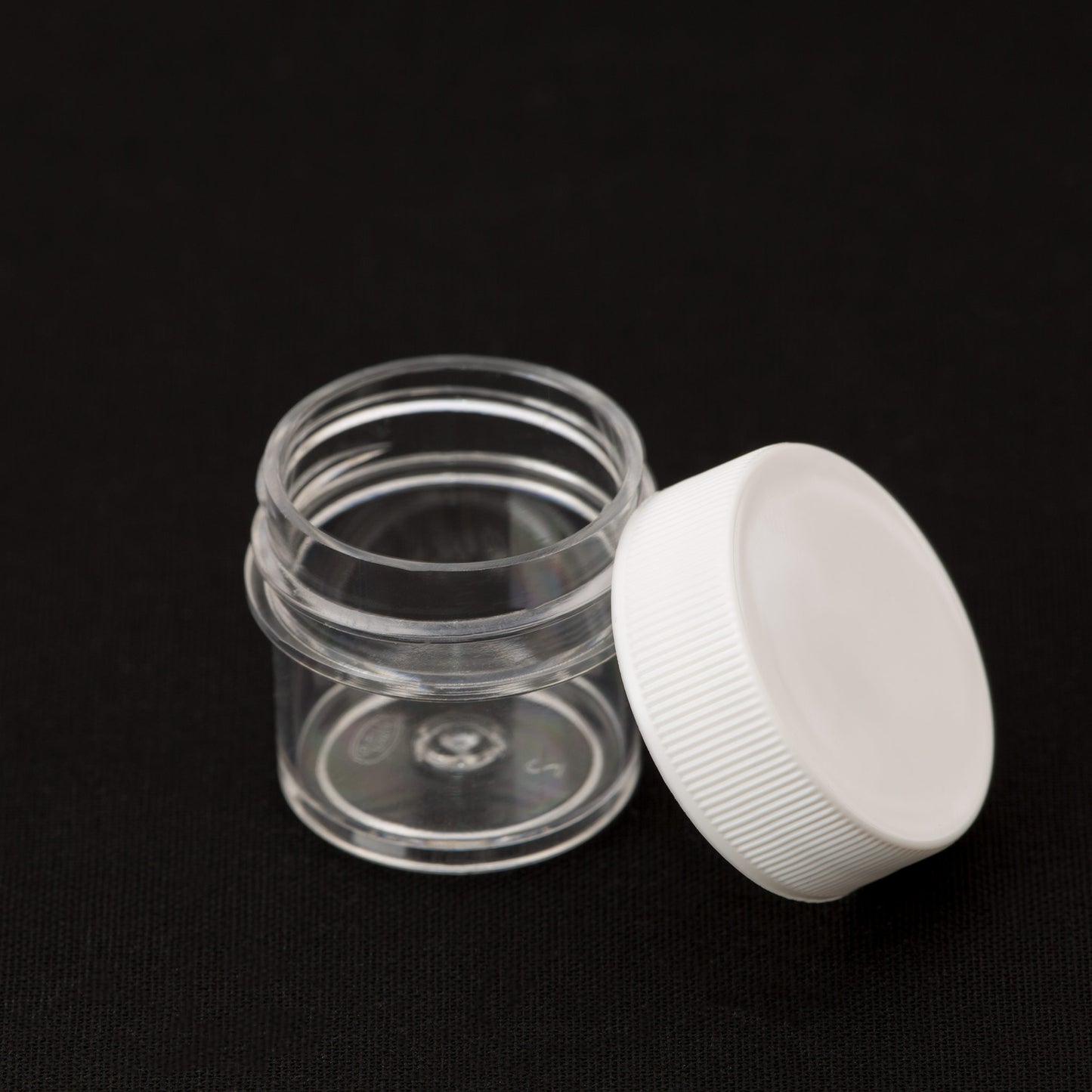.25oz / 7.5ml Clear Thin Wall Jar with White Ribbed Cap