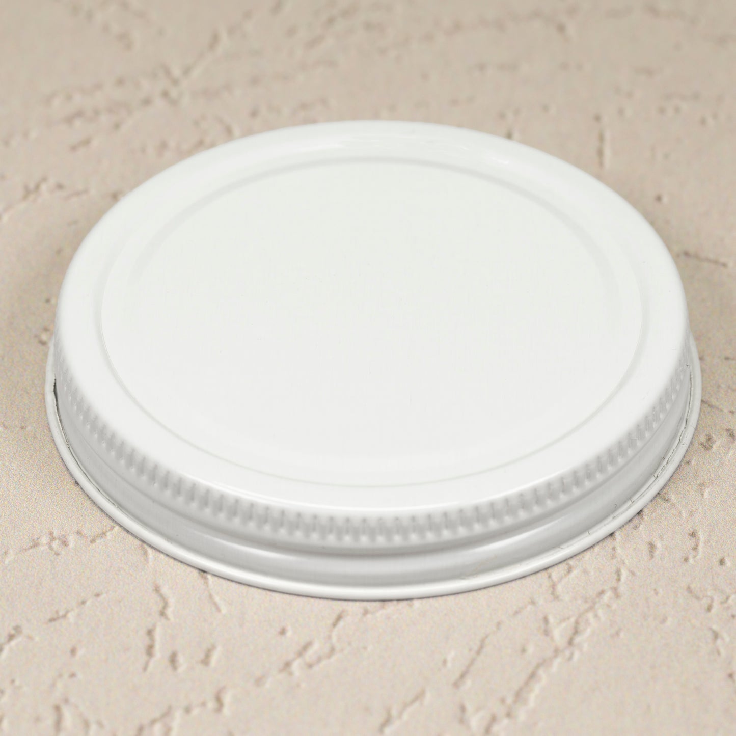 70-400 White Metal Cap with Plastisol Liner