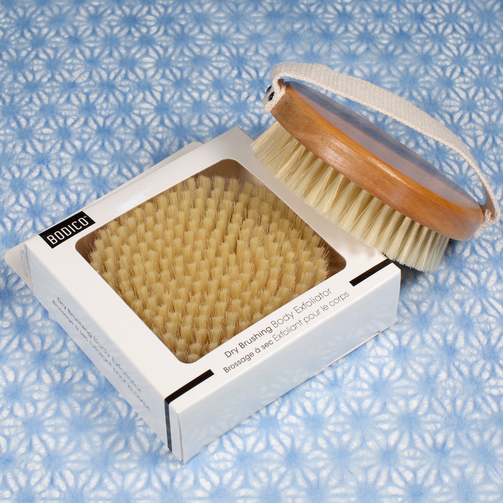 Dry Brushing Body Brush Voyageur Soap & Candle
