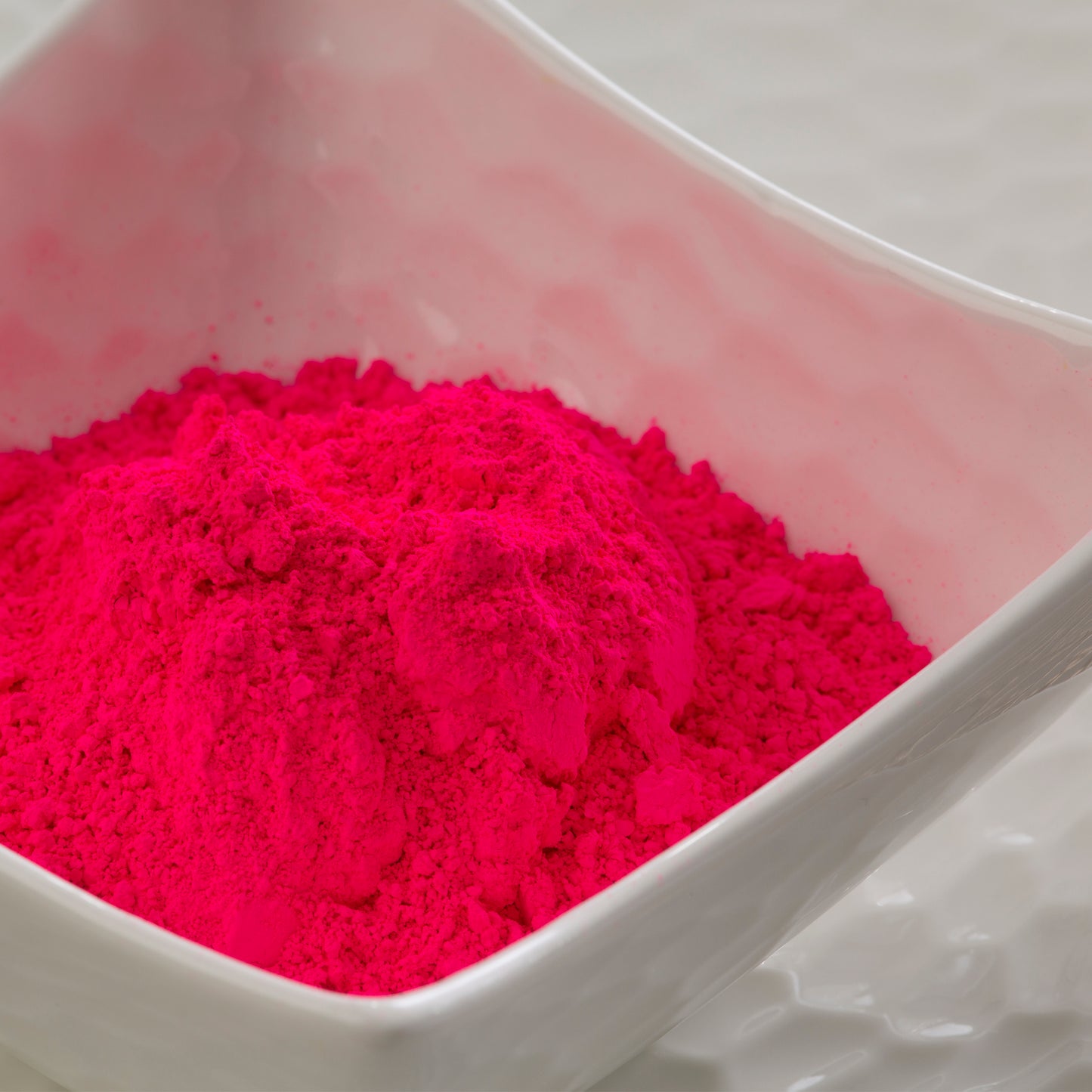 Neon Hot Pink Kisses Powder